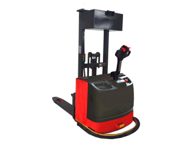 AGV電動(dòng)堆高車(chē) AGV電動(dòng)堆高車(chē)